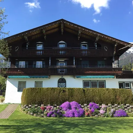 Country house Hautz